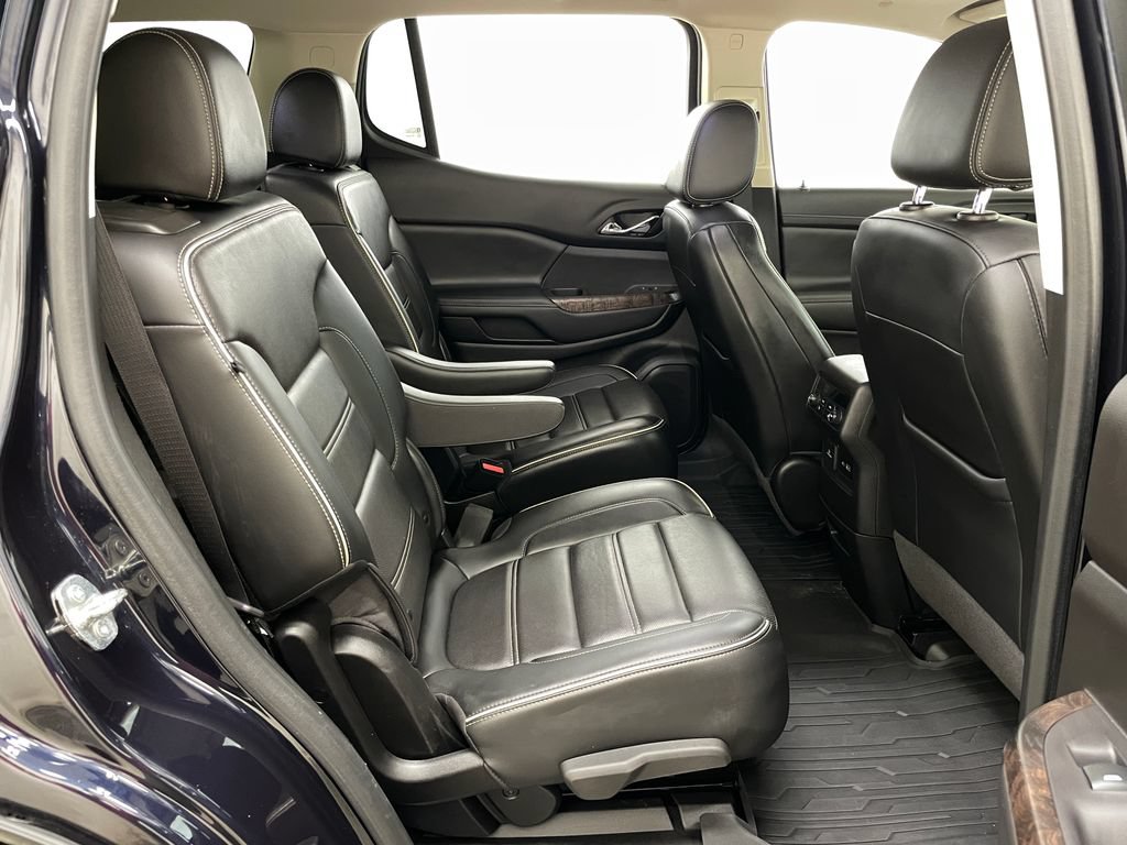 Certified 2022 GMC Acadia Denali w/ Denali Ultimate Package AWD/4WD image 47