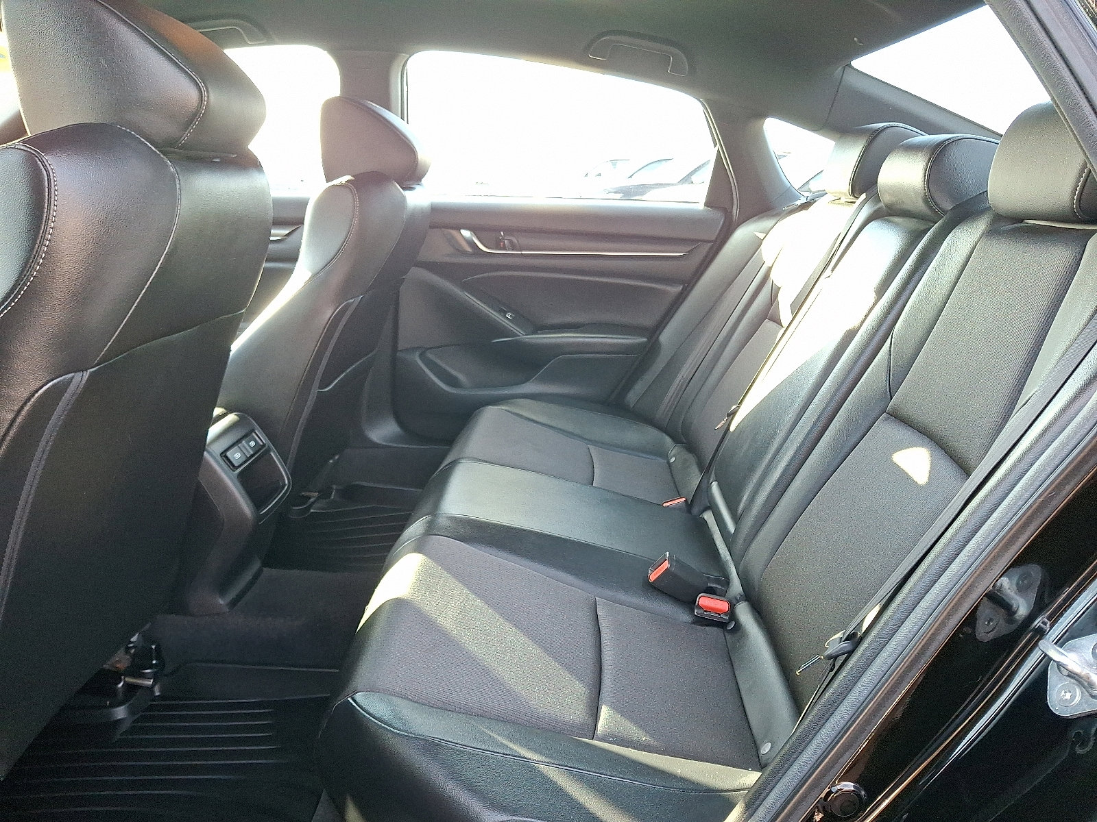 Used 2022 Honda Accord Sport image 10