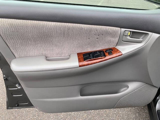 Used 2007 Toyota Corolla LE image 24