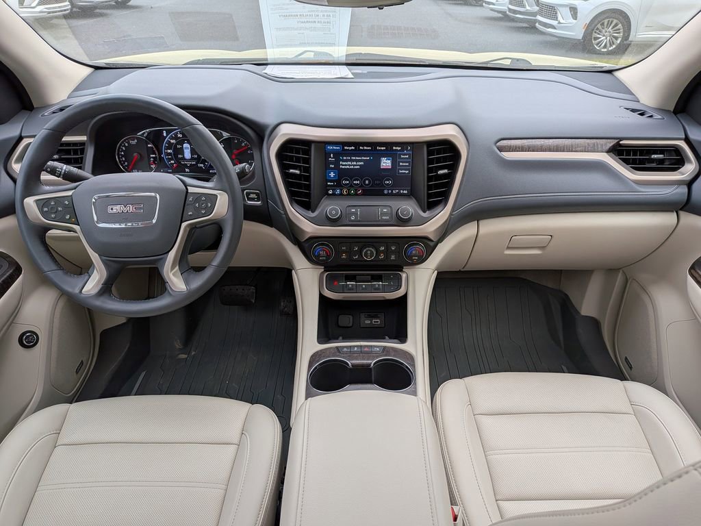 Used 2022 GMC Acadia Denali w/ Denali Technology Package image 14