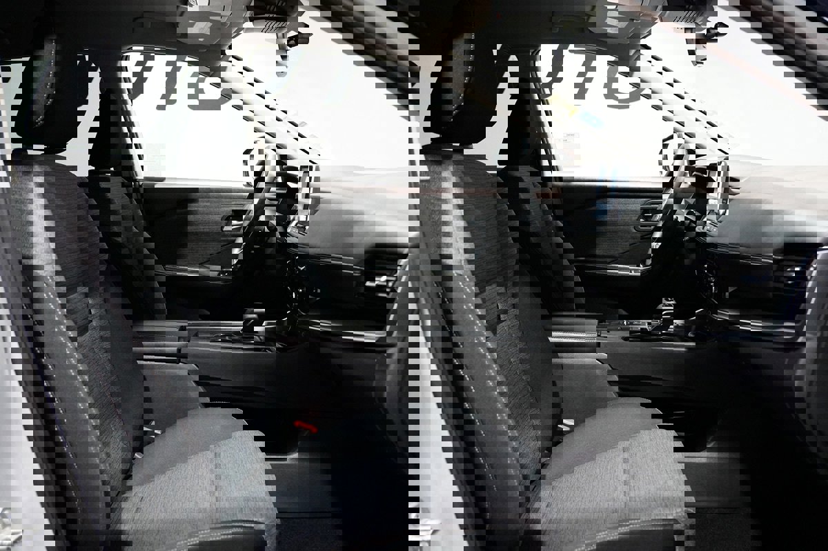 Used 2021 Nissan Rogue SV image 18