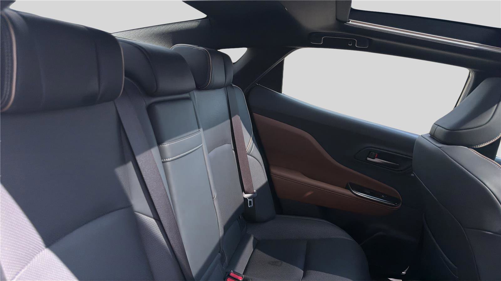 Used 2025 Toyota Crown Limited w/ Advanced Technology Package AWD/4WD image 21