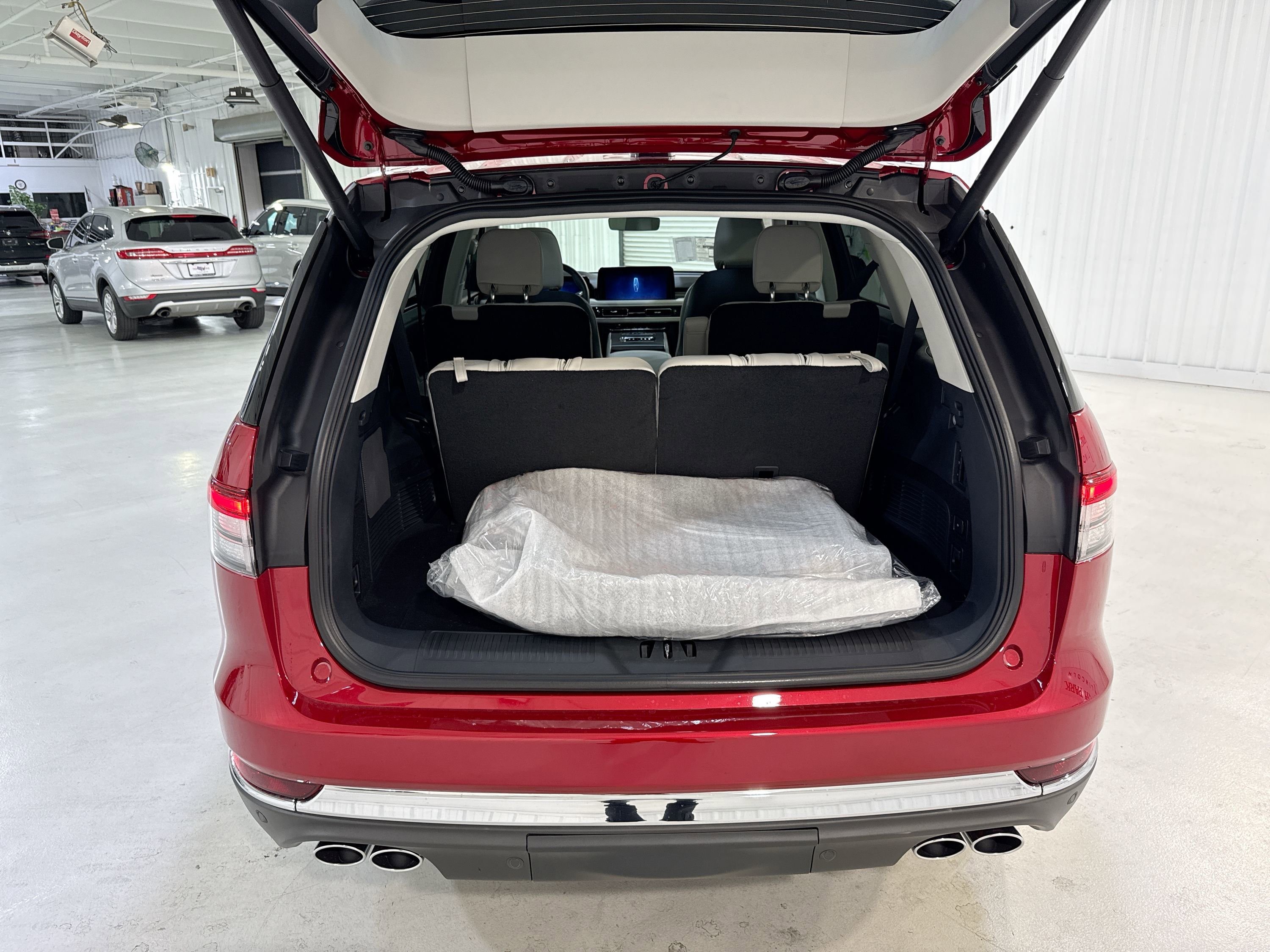 New 2026 Lincoln Aviator 2WD image 29