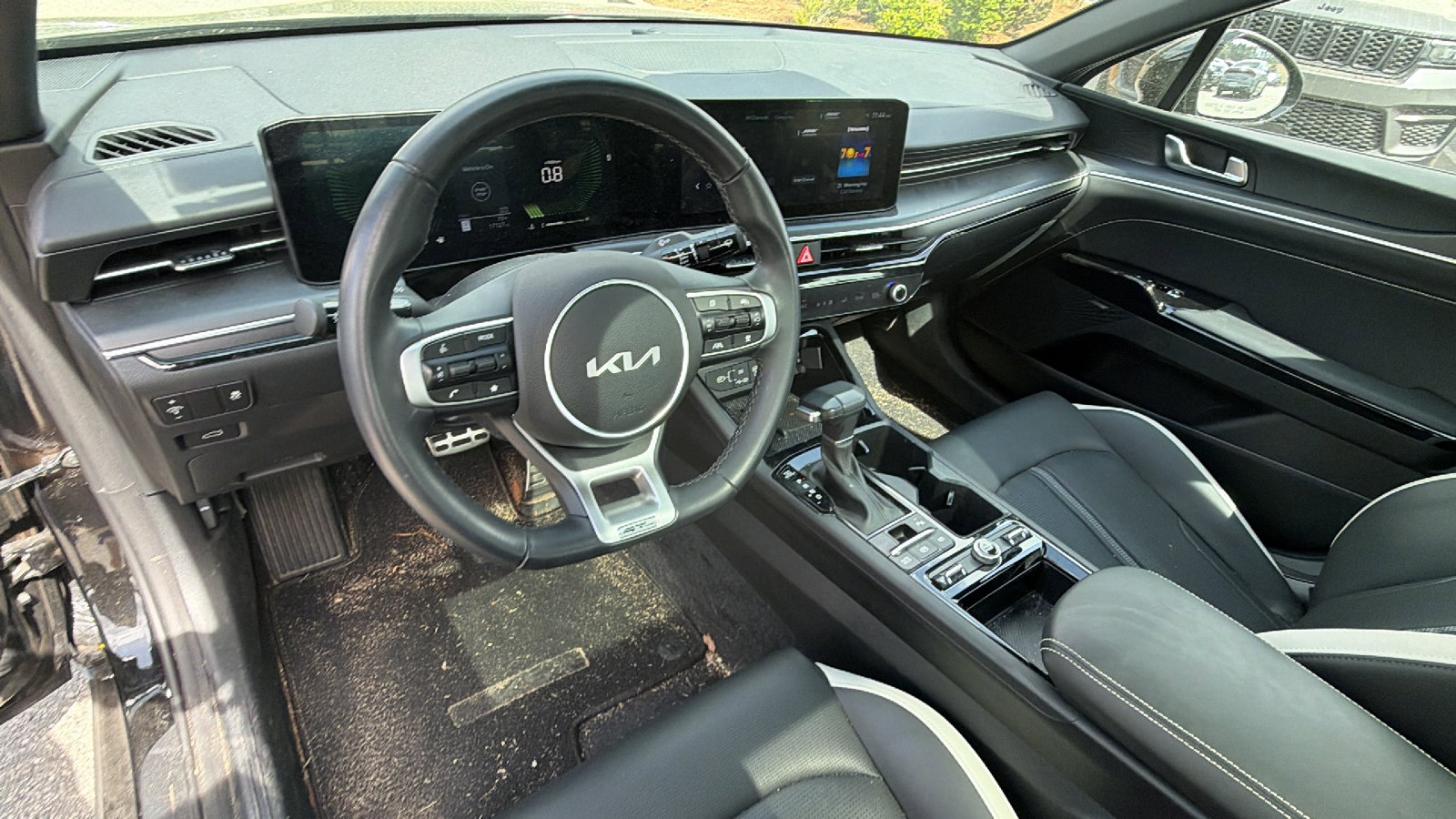 Used 2025 Kia K5 GT-Line w/ GT-Line Premium Package FWD image 24