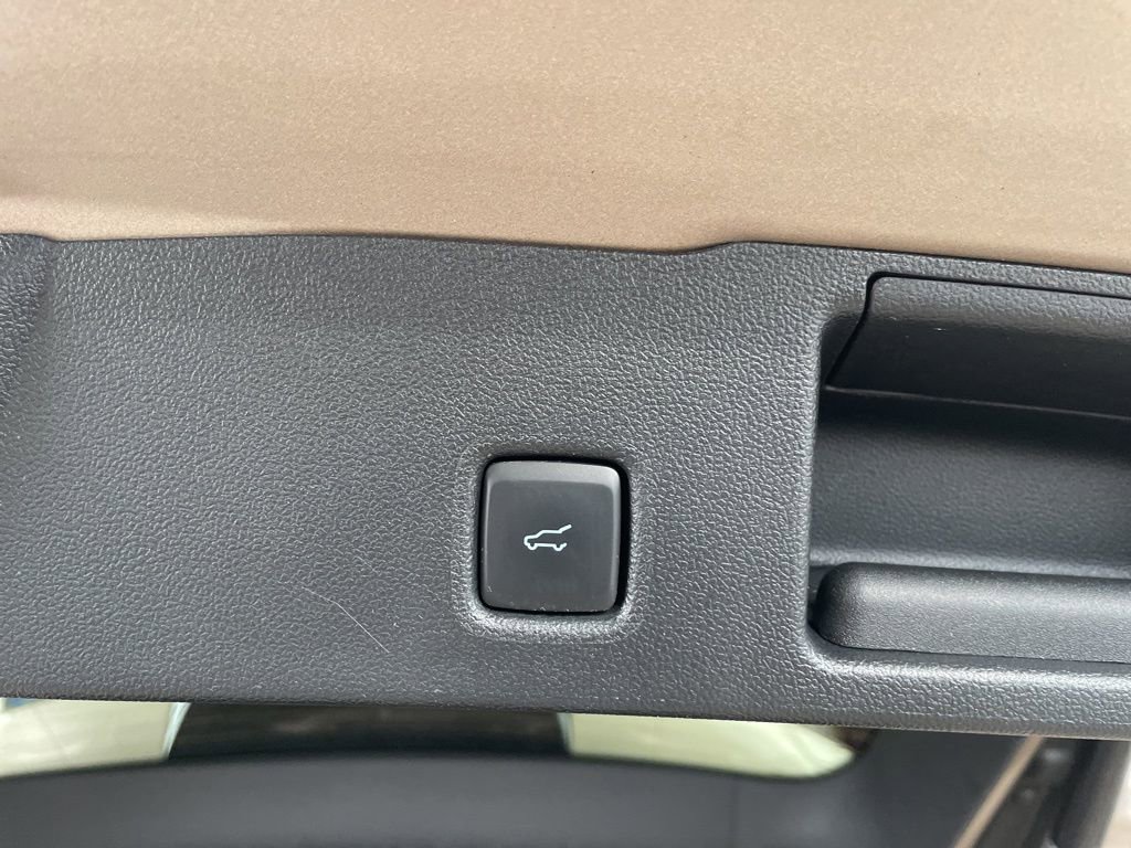 Used 2021 Ford Escape SEL AWD/4WD image 10