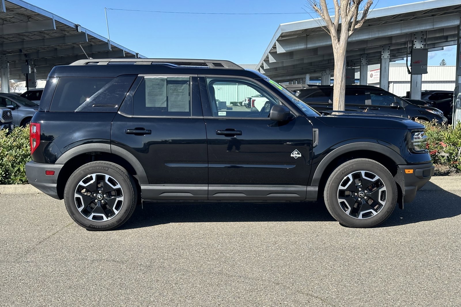 Used 2022 Ford Bronco Sport Outer Banks w/ Tech Package image 3