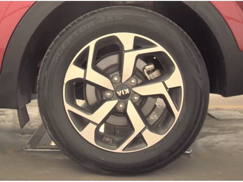 Used 2021 Kia Sportage LX image 13