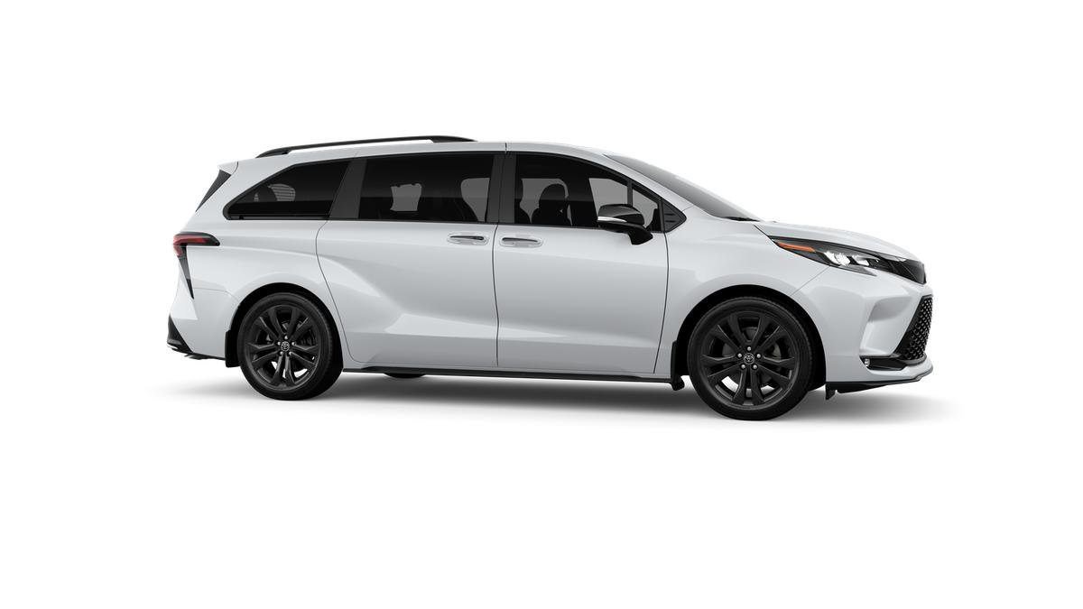 New 2026 Toyota Sienna XSE image 43