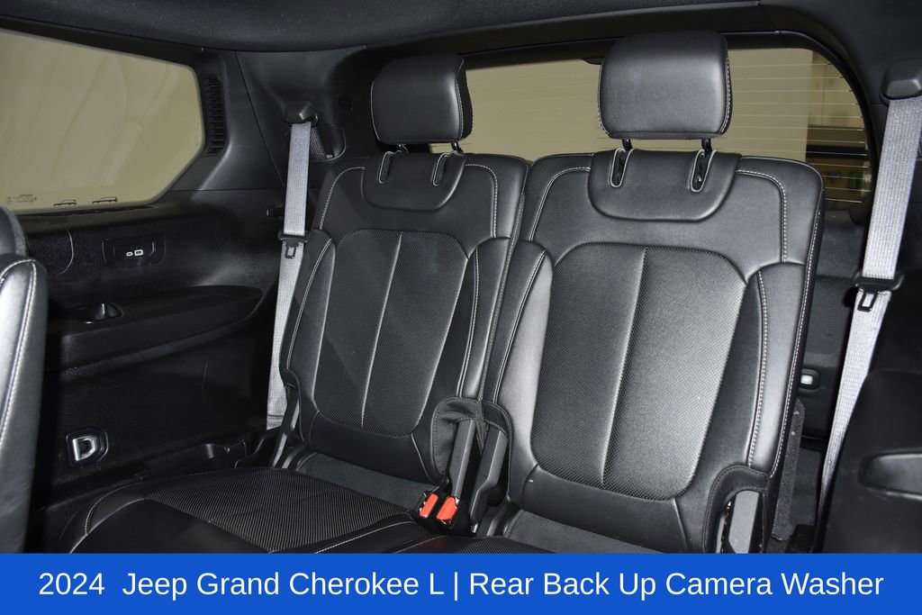 Used 2024 Jeep Grand Cherokee L Limited w/ Luxury Tech Group II image 29