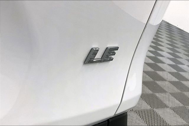 Used 2025 Toyota RAV4 LE image 9