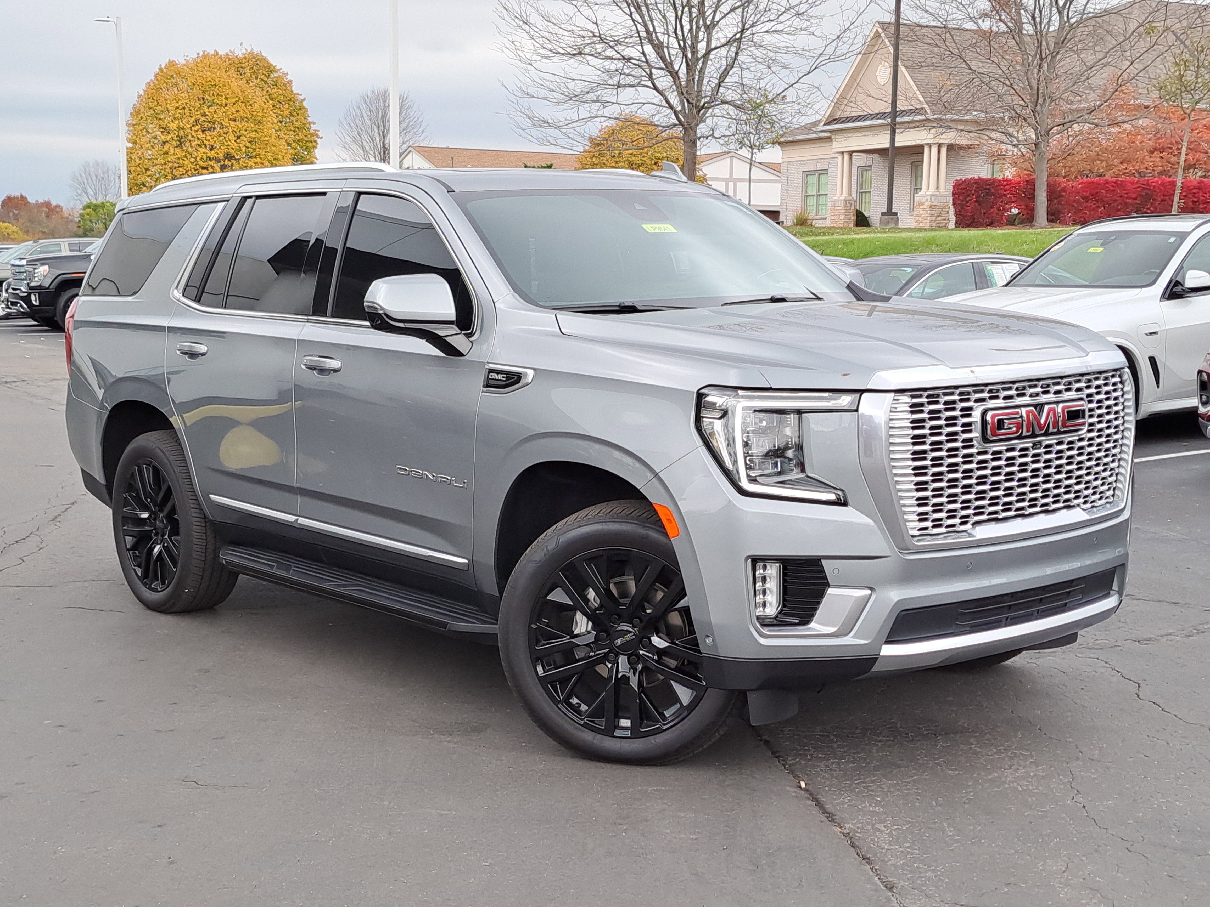 Used 2024 GMC Yukon Denali w/ Advanced Technology Package image 24