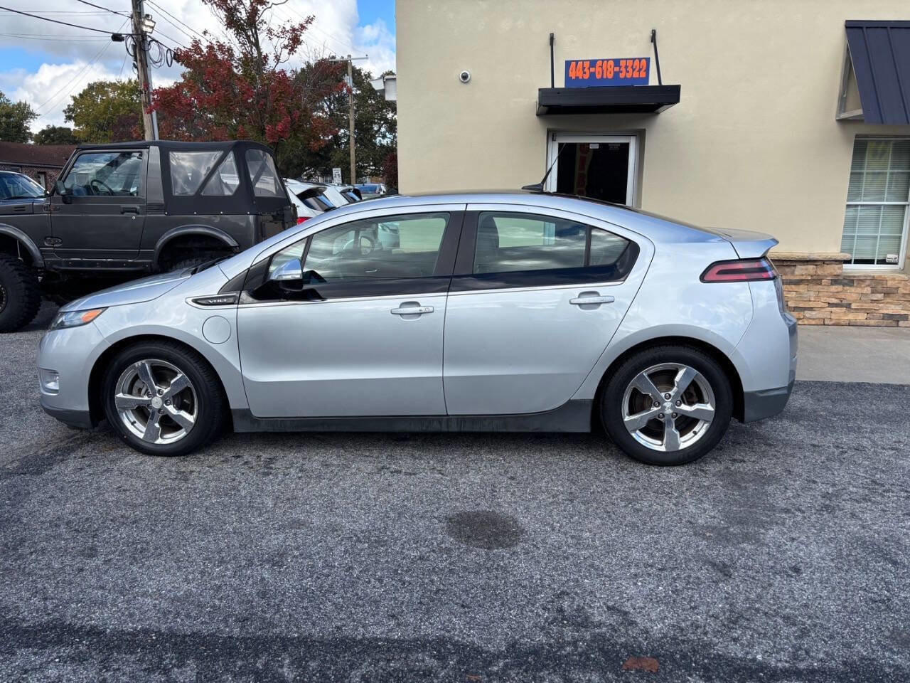 Used 2012 Chevrolet Volt Premium w/ Premium Trim Package image 4