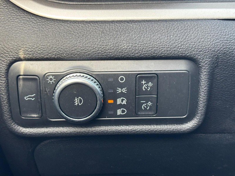 Used 2022 Ford Explorer XLT w/ Equipment Group 202A image 20