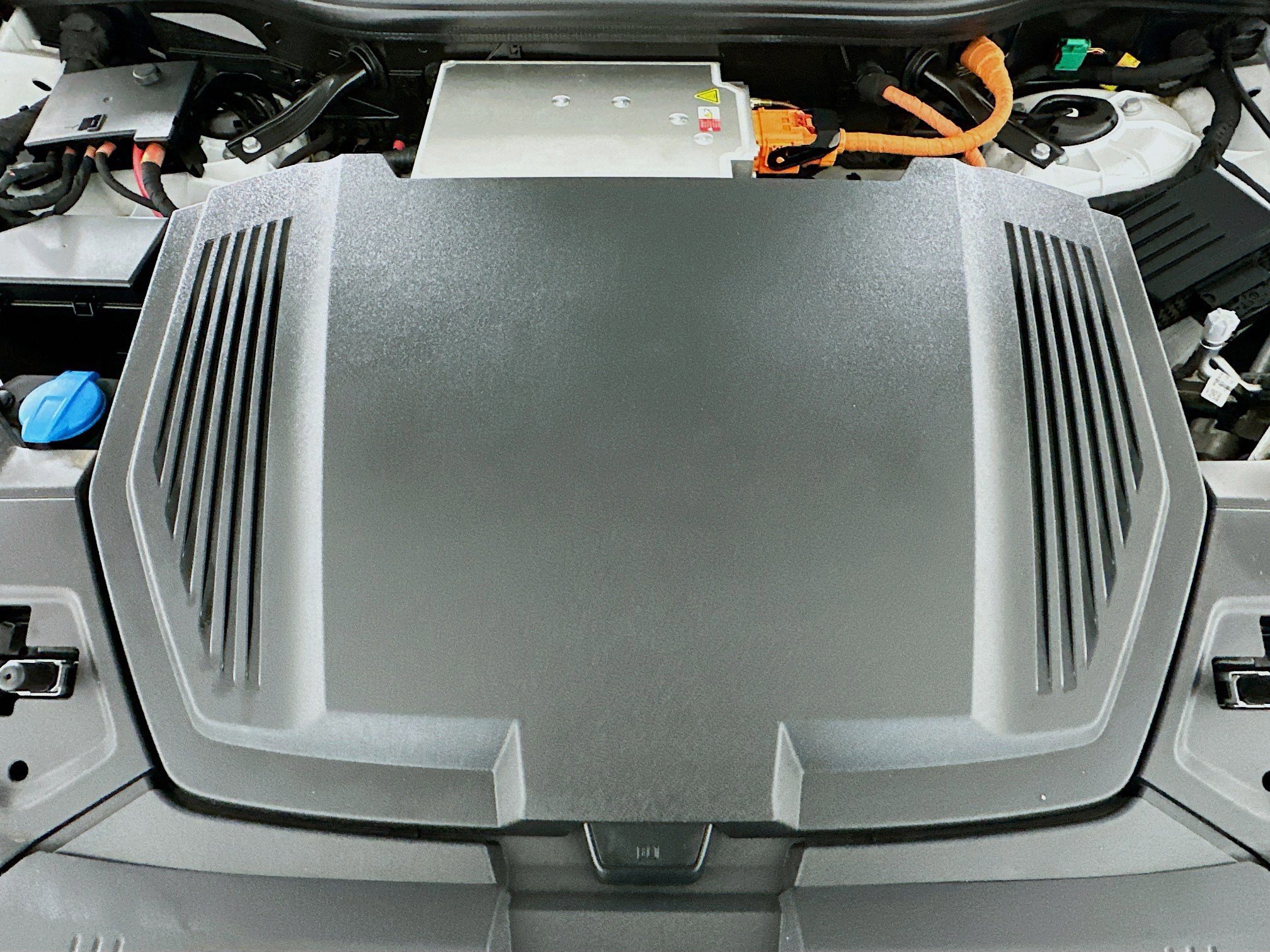 Used 2024 Audi SQ8 e-tron Premium Plus w/ Black Optic Package image 31