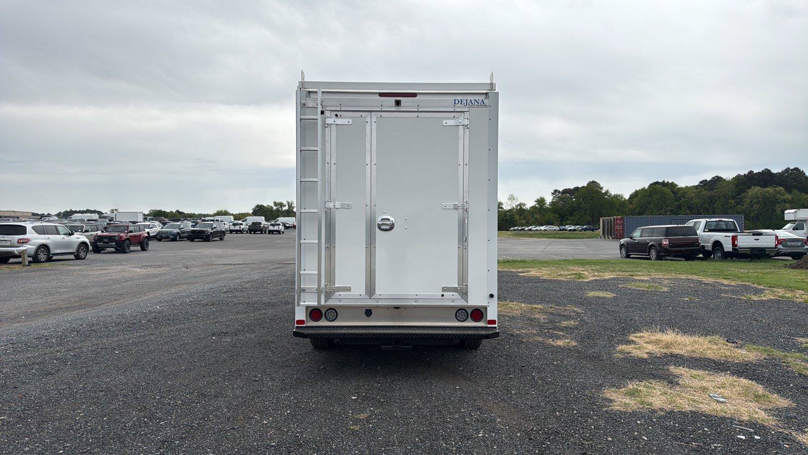 New 2027 Ford E-350 and Econoline 350 Super Duty w/ Power Equipment Group RWD image 4