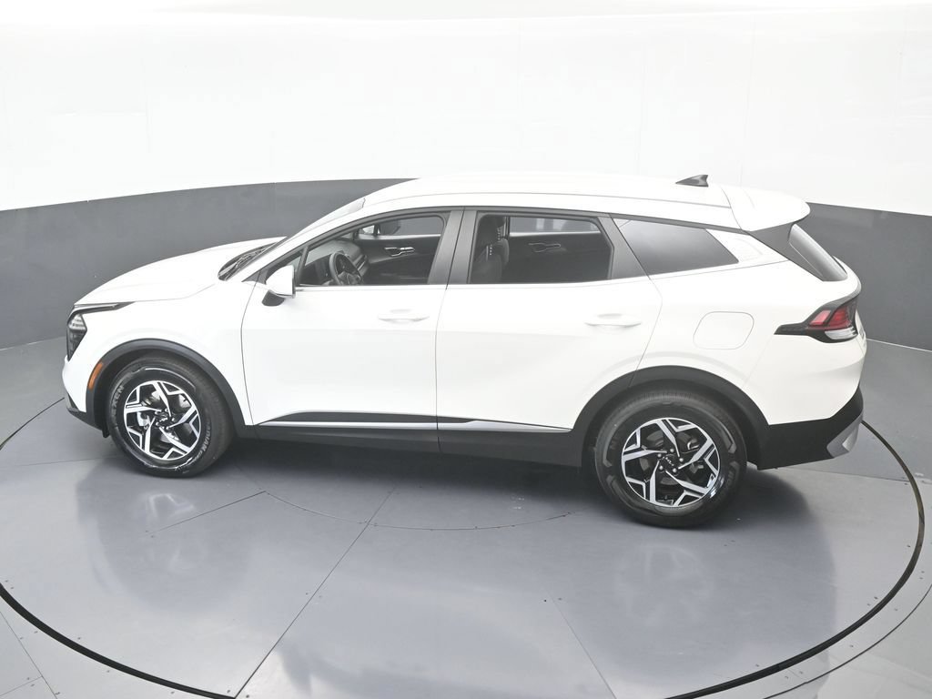 Used 2025 Kia Sportage LX FWD image 42