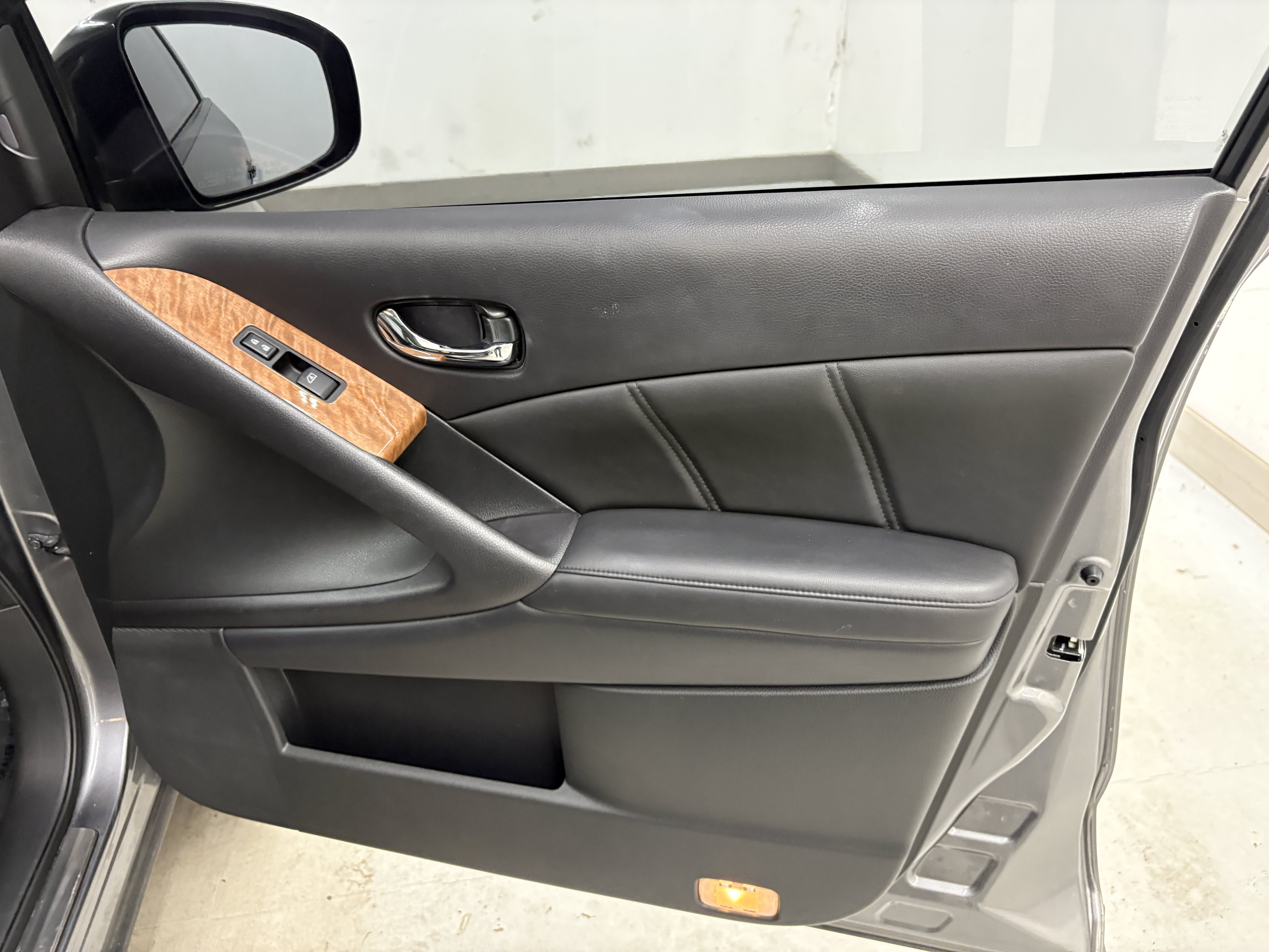 Used 2013 Nissan Murano LE w/ Platinum Pkg FWD image 28