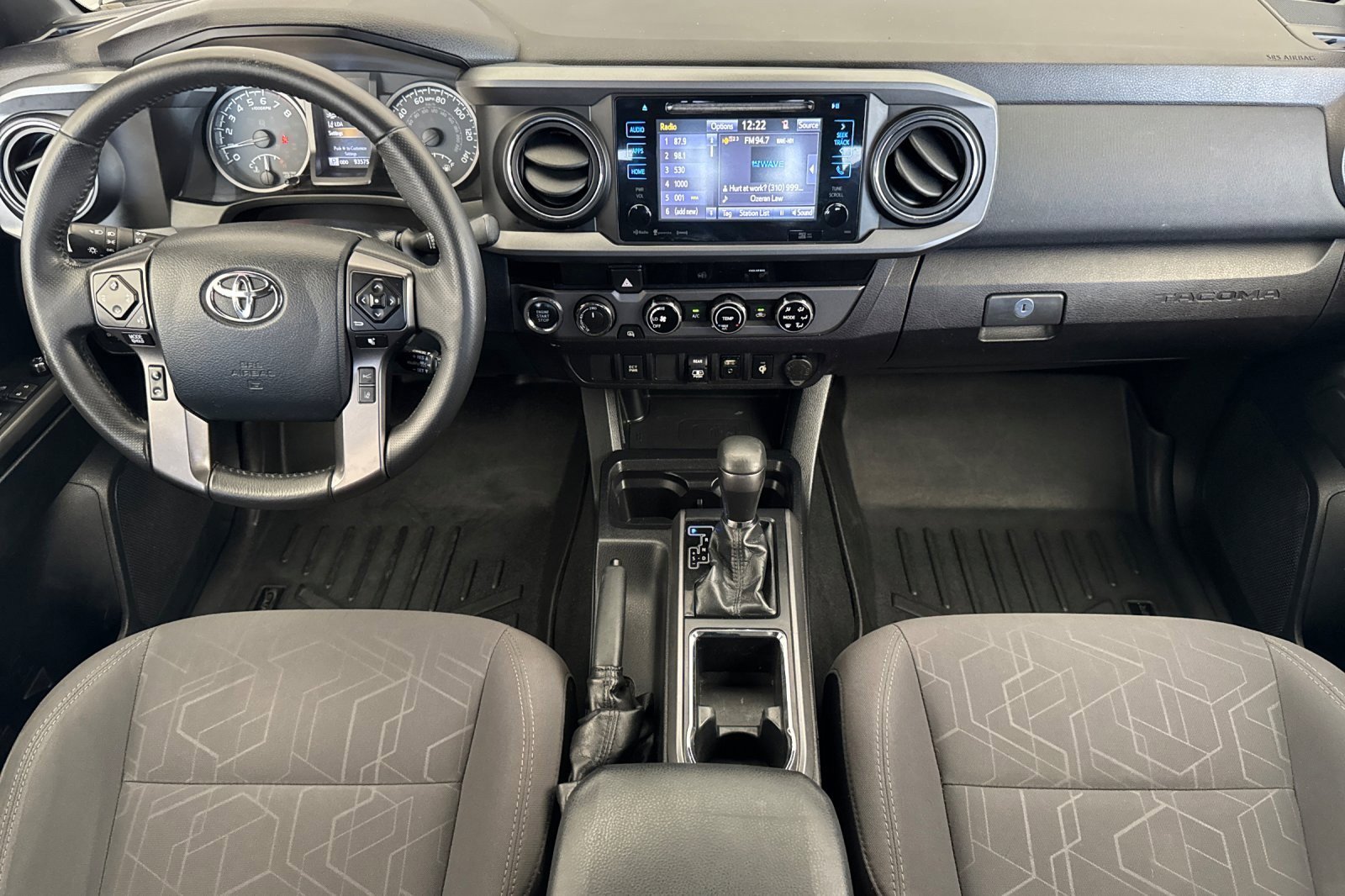 Certified 2018 Toyota Tacoma TRD Off-Road AWD/4WD image 12