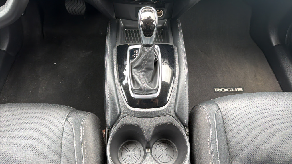 Used 2018 Nissan Rogue SL AWD/4WD image 16