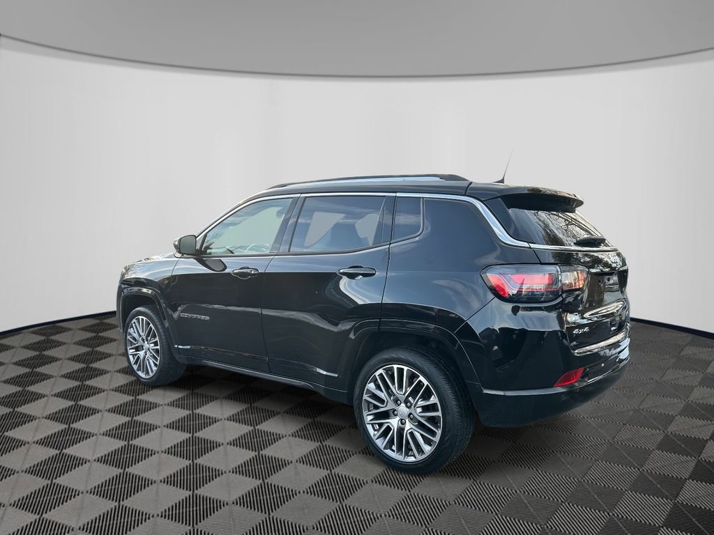 Used 2022 Jeep Compass Limited w/ Elite Group image 7