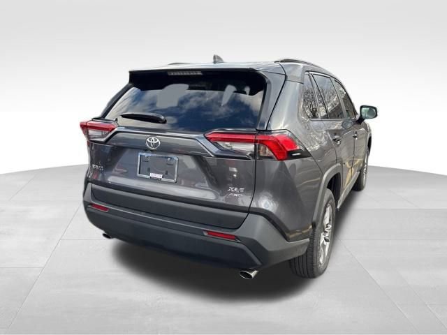 Used 2024 Toyota RAV4 XLE image 5