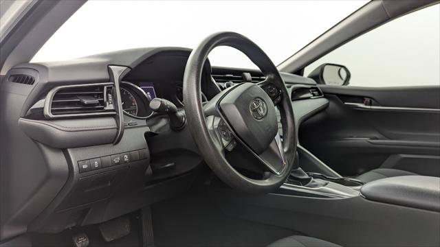 Used 2020 Toyota Camry LE FWD image 23