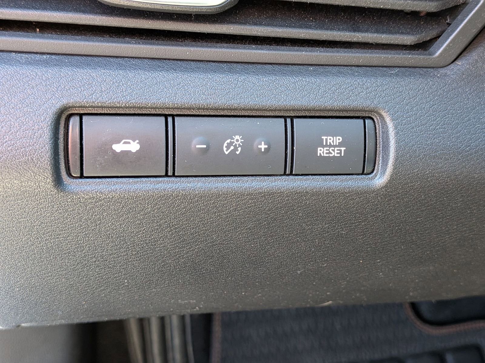 Used 2020 Nissan Altima 2.5 SR FWD image 17