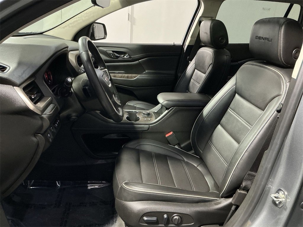 Used 2023 GMC Acadia Denali w/ Denali Technology Package image 21