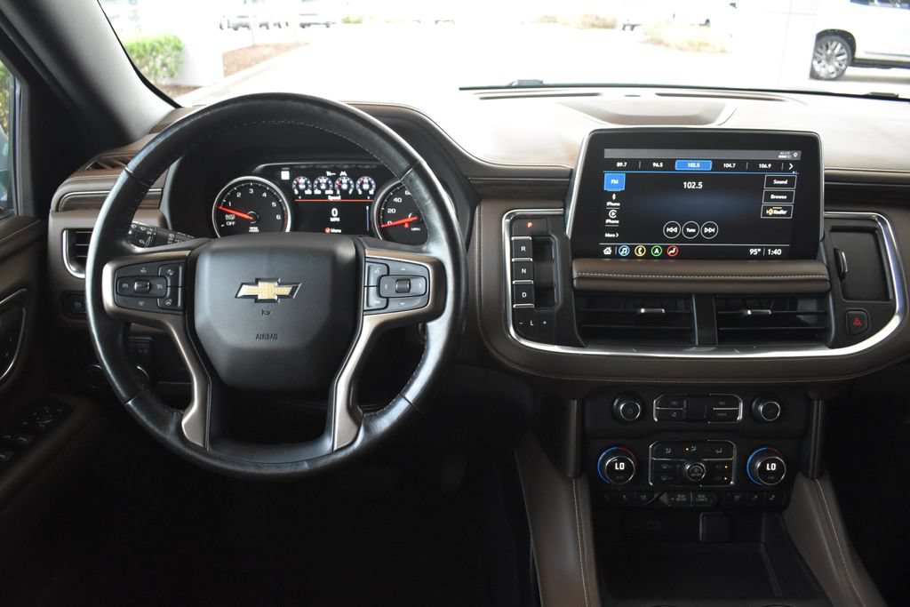 Used 2021 Chevrolet Tahoe High Country RWD image 3