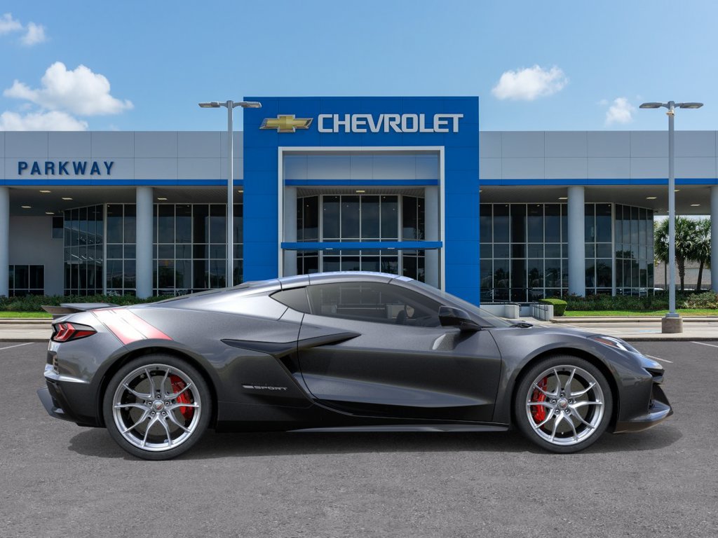 New 2027 Chevrolet Corvette Grand Sport RWD image 5