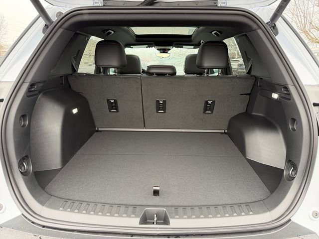 New 2026 Chevrolet Equinox RS w/ Convenience Package III image 39