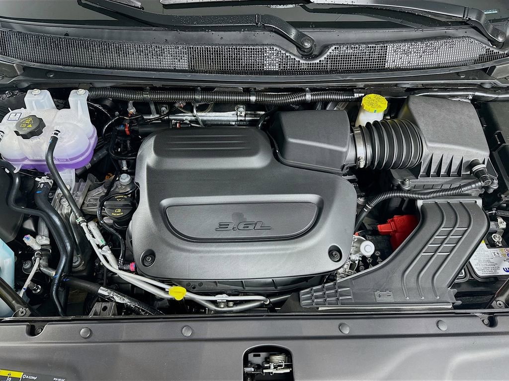 New 2025 Chrysler Pacifica Select w/ Uconnect Theater Family Group image 18