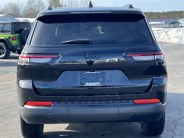Certified 2024 Jeep Grand Cherokee L Laredo image 46