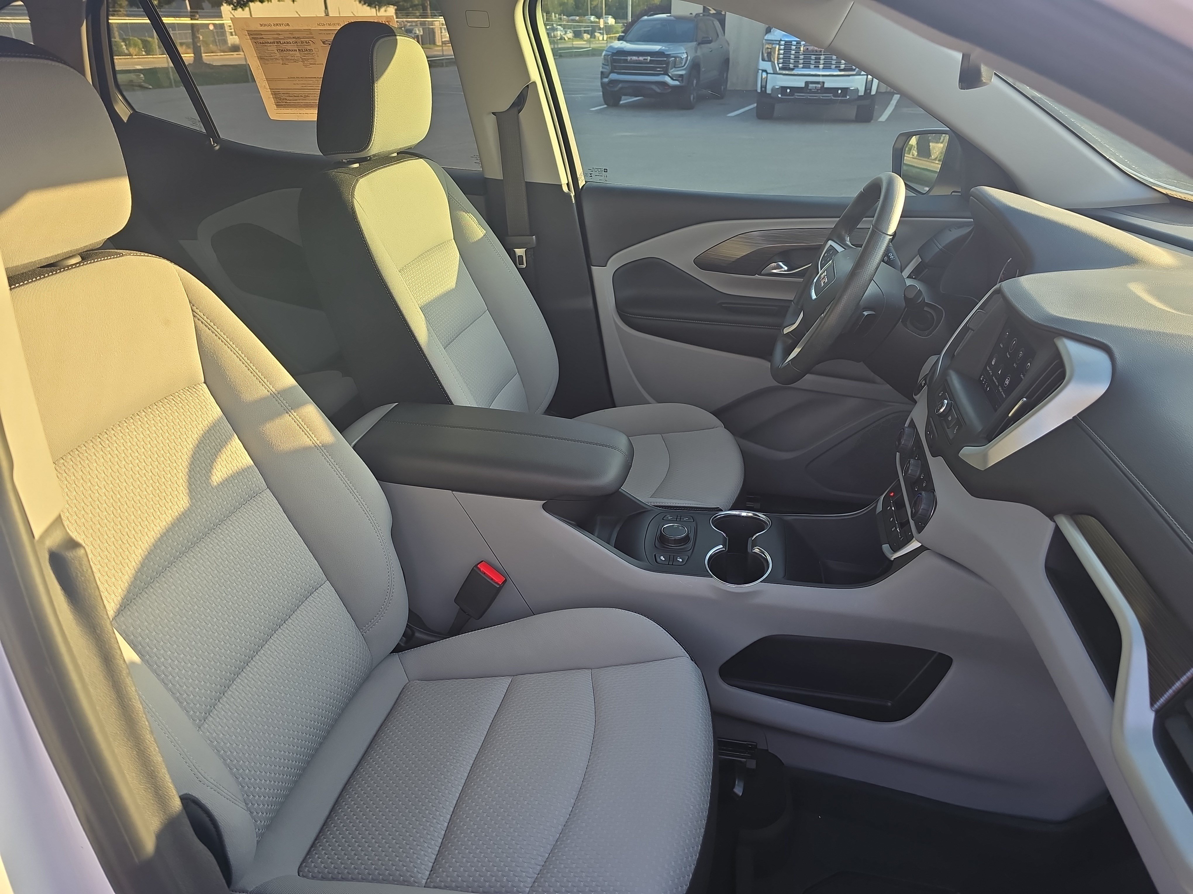 Used 2023 GMC Terrain SLE w/ Driver Convenience Package FWD image 10