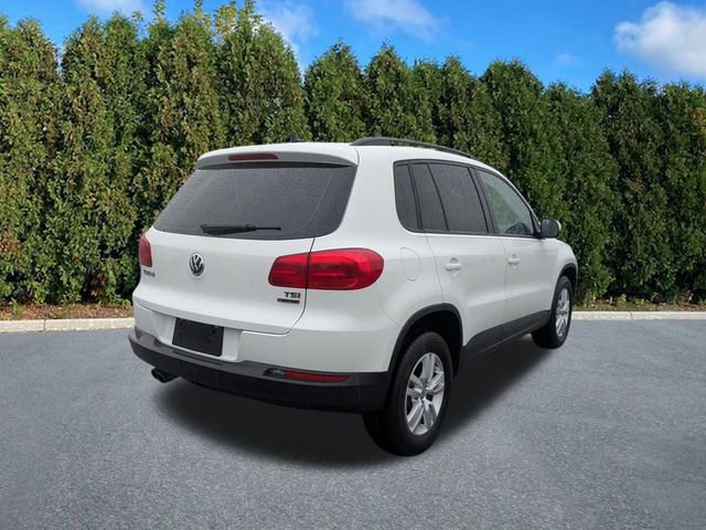 Used 2017 Volkswagen Tiguan S image 4