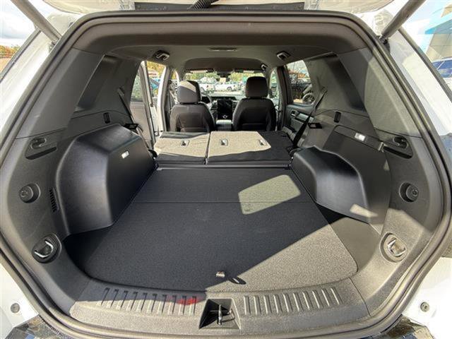 New 2026 GMC Terrain AT4 w/ Convenience Package III image 27