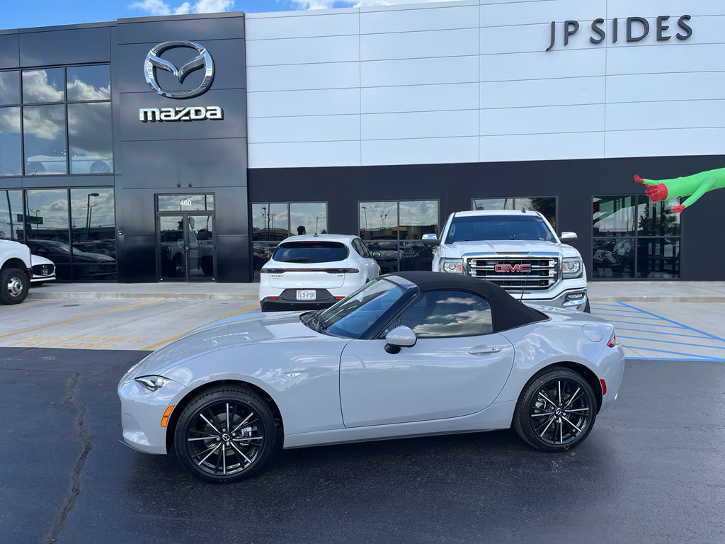 New 2026 MAZDA MX-5 Miata Grand Touring RWD image 2