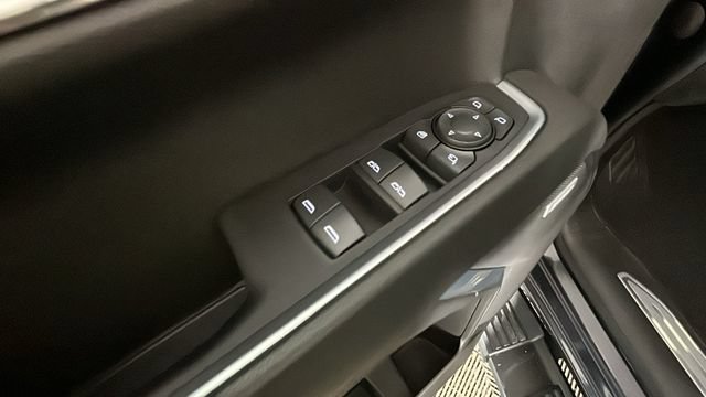 Used 2023 GMC Sierra 1500 SLT w/ SLT Convenience Package AWD/4WD image 10