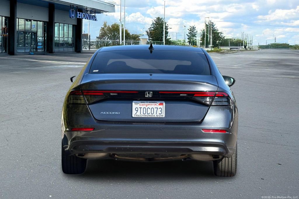 Certified 2025 Honda Accord SE image 7