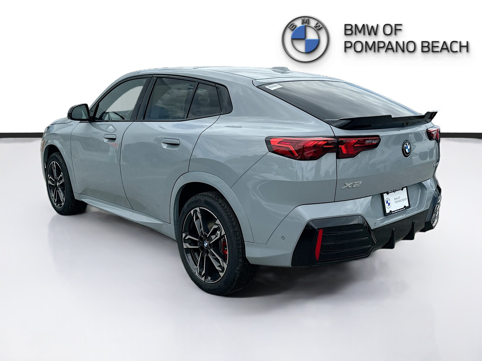 New 2026 BMW X2 xDrive28i w/ Technology Package AWD/4WD image 4