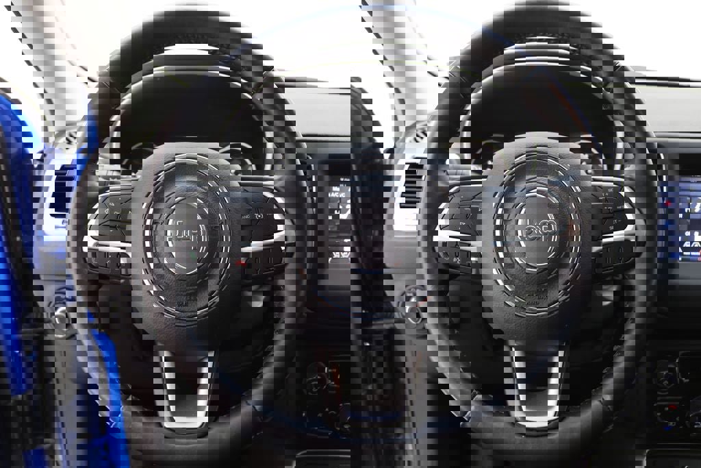 Used 2019 Jeep Compass Sport w/ Cold Weather Group image 17