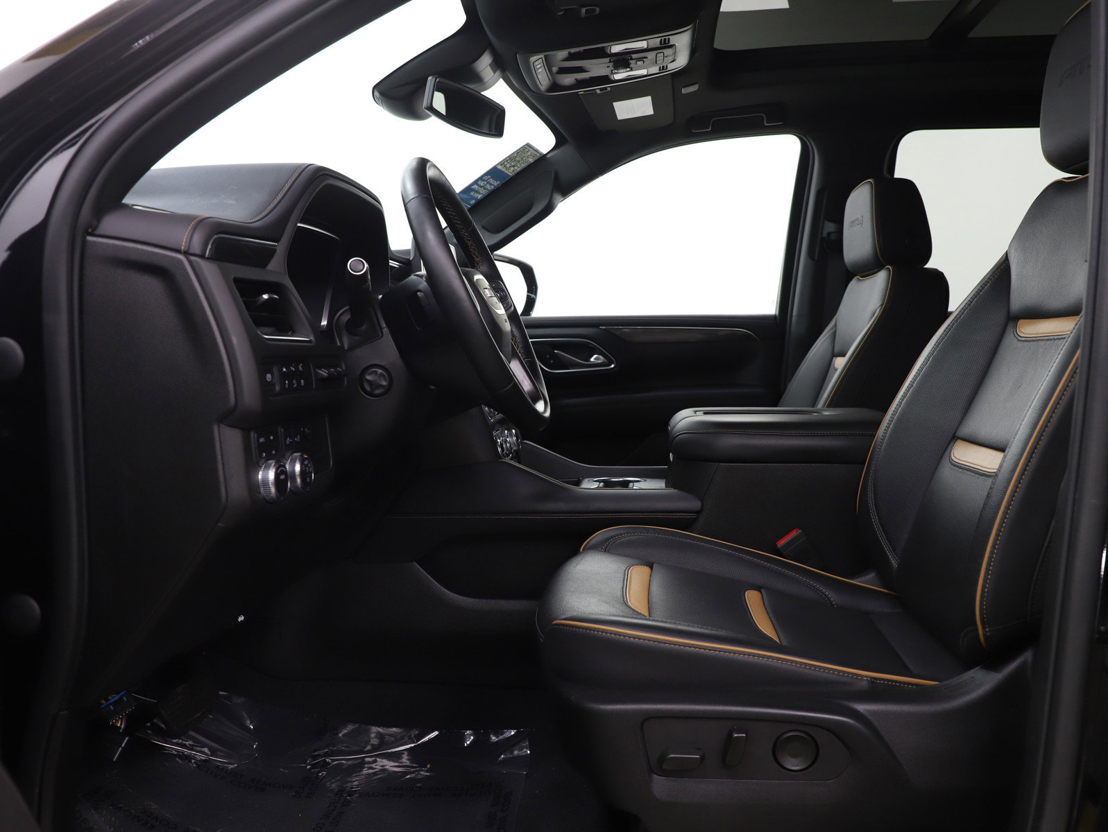 Used 2023 GMC Yukon XL AT4 w/ AT4 Premium Package AWD/4WD image 23