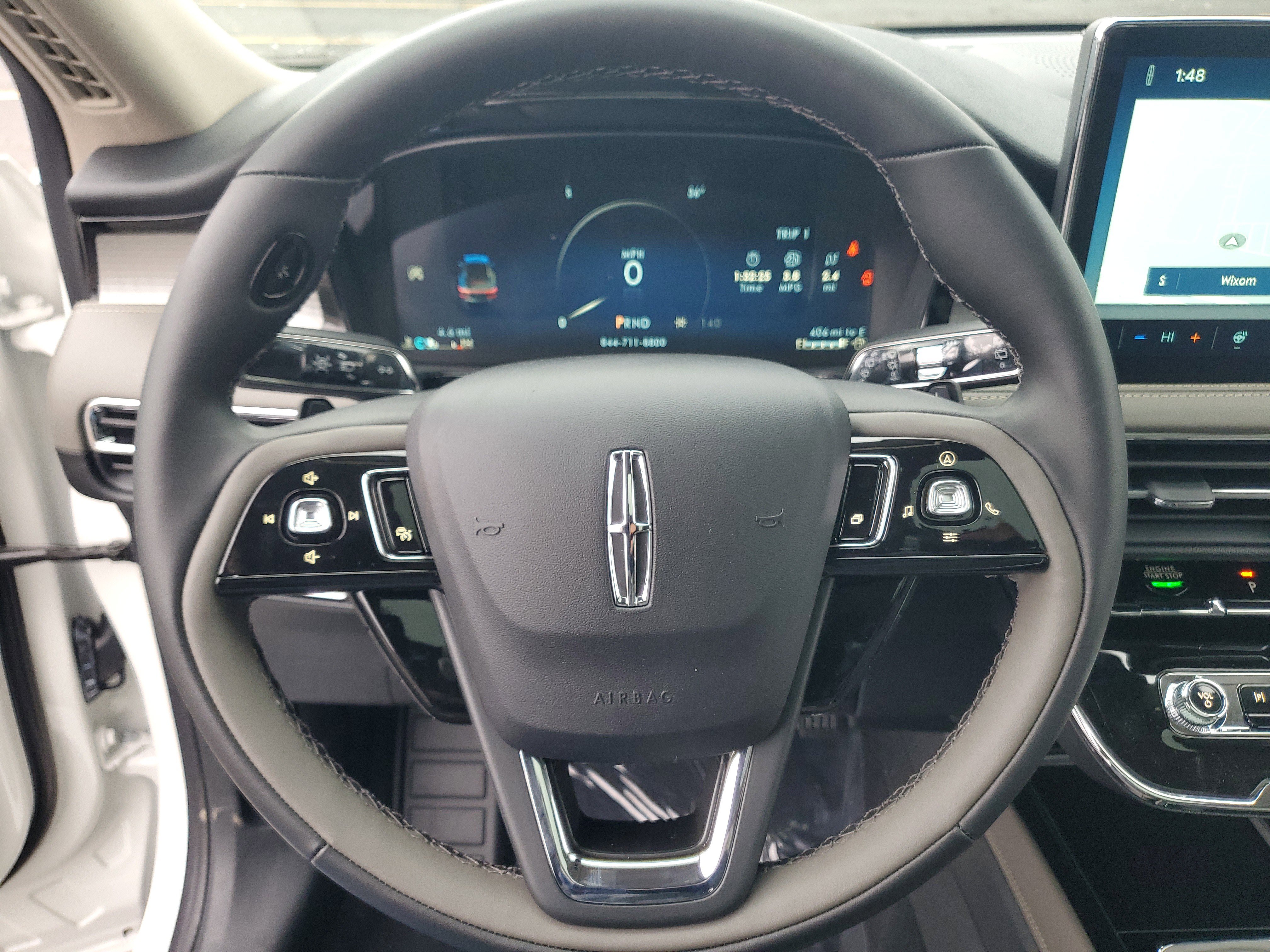 New 2026 Lincoln Corsair Premiere image 16