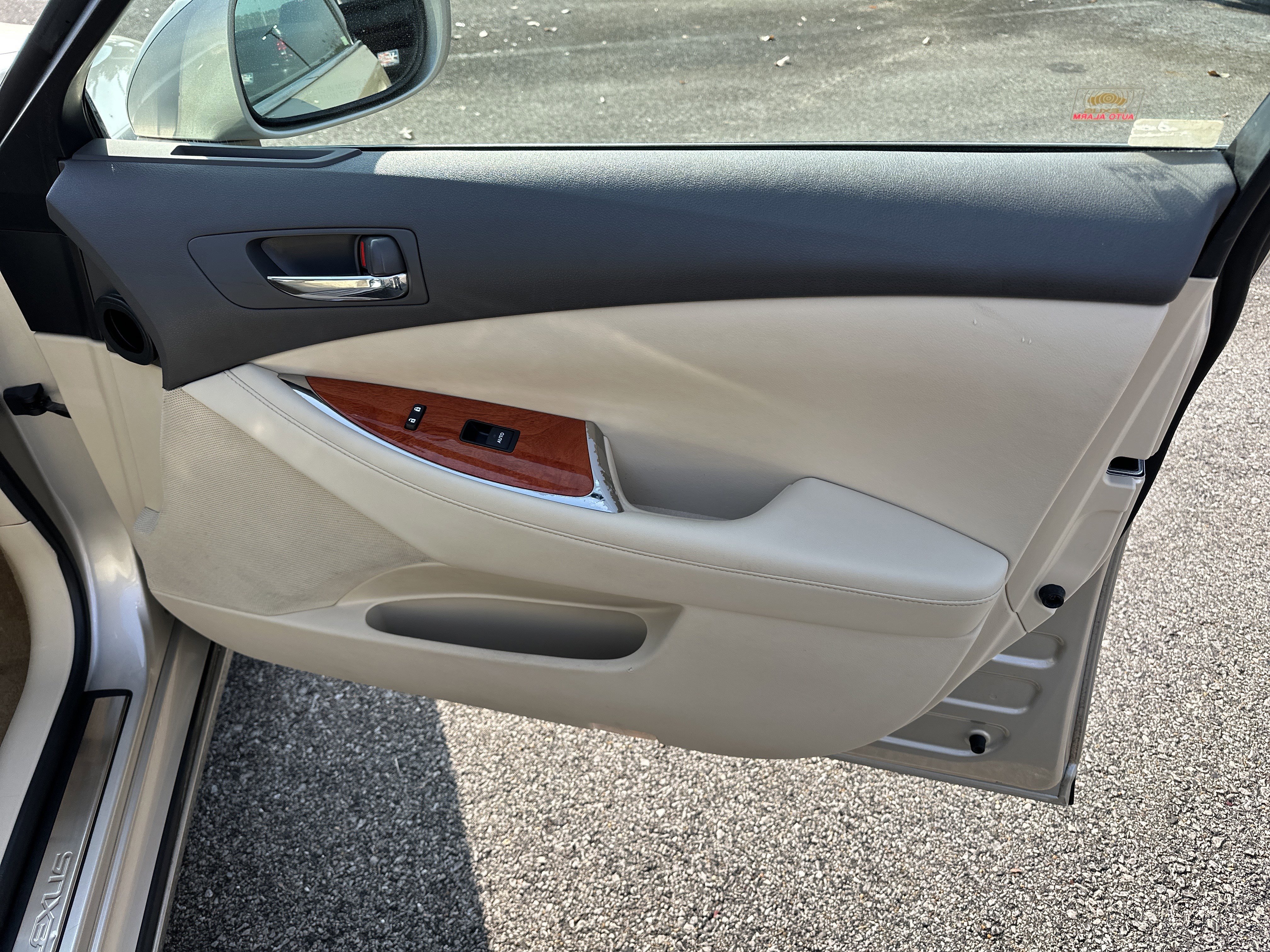 Used 2011 Lexus ES 350 image 16