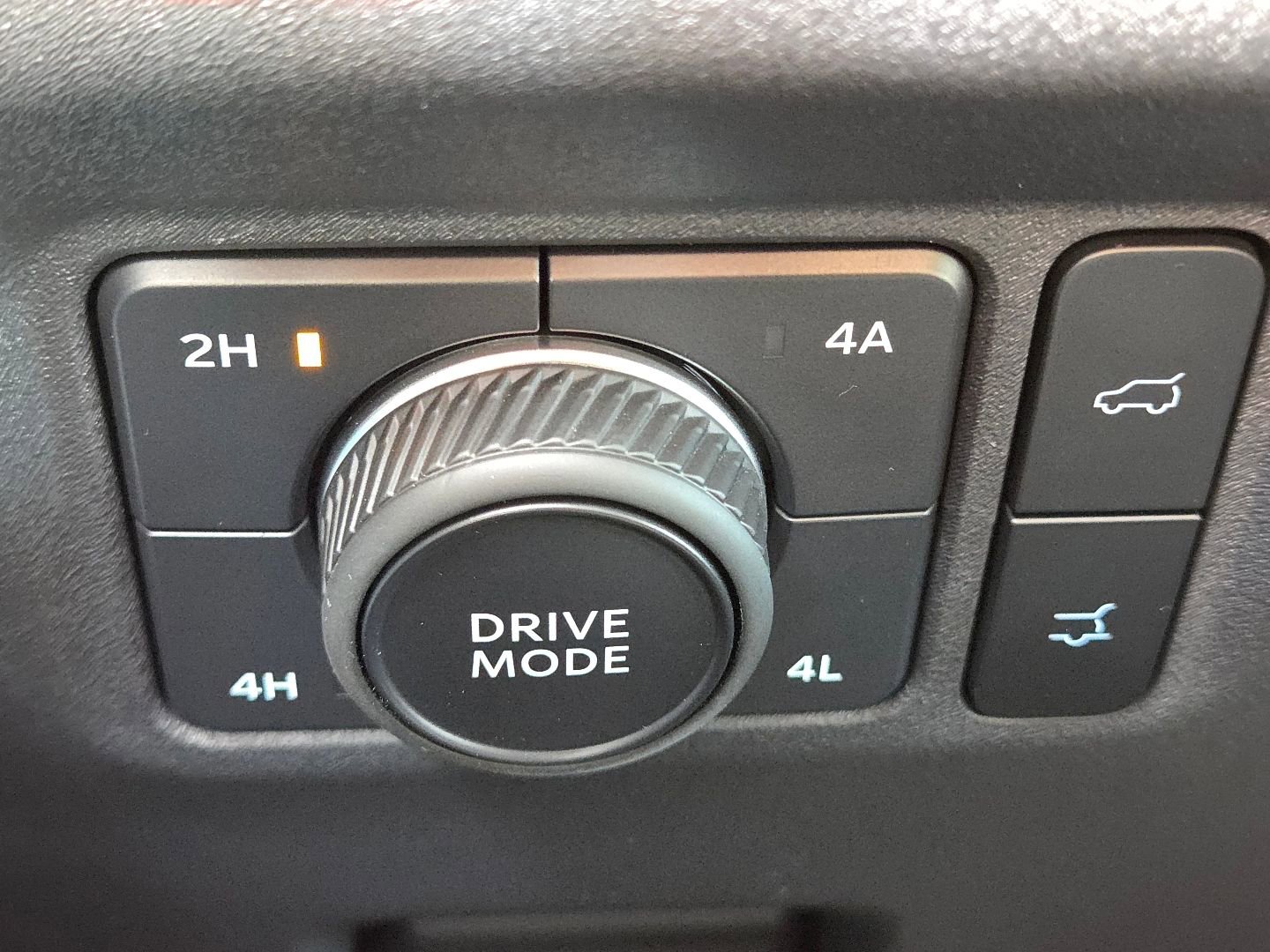 Used 2025 Ford Expedition Platinum w/ Platinum Ultimate Package image 6