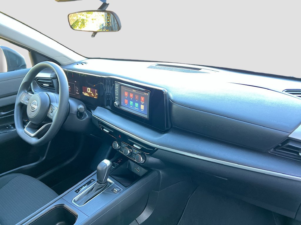 Used 2025 Nissan Kicks S FWD image 26