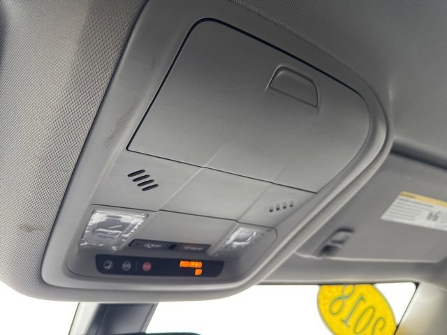 Used 2018 GMC Acadia SLE image 14