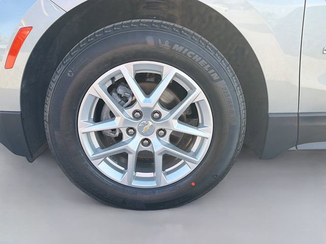 Used 2023 Chevrolet Equinox LT image 38