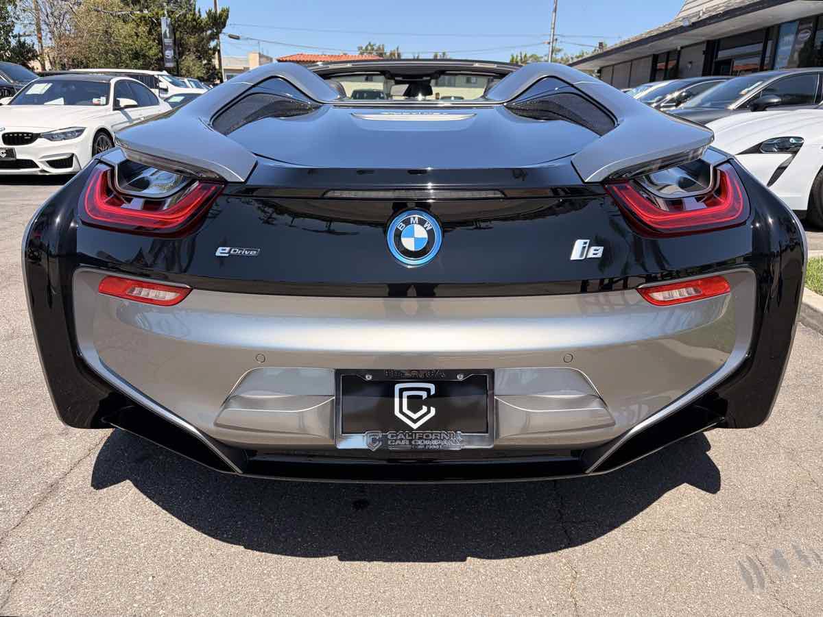 Used 2019 BMW i8 Roadster AWD/4WD image 6