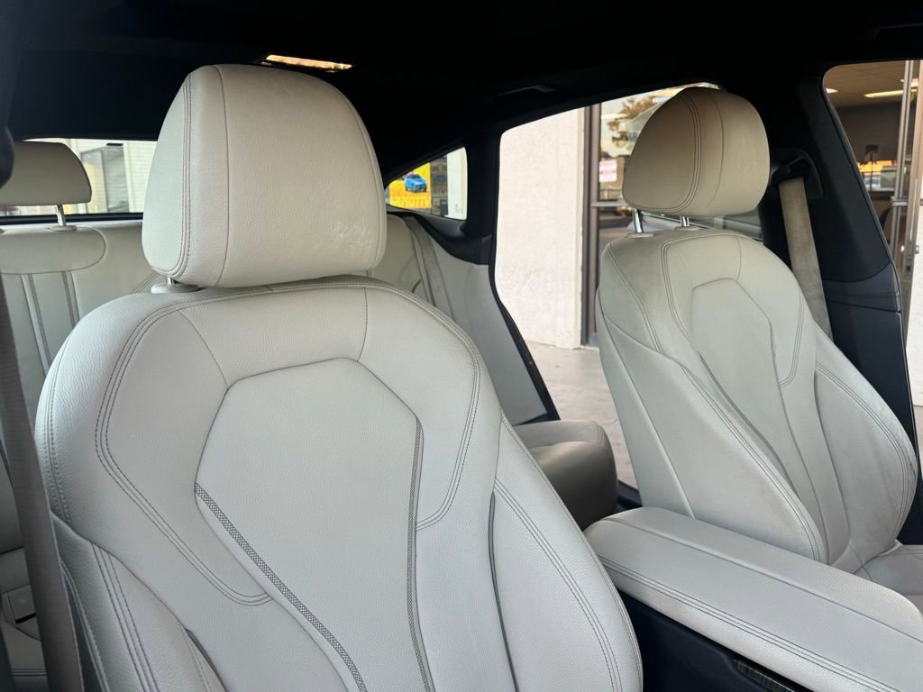 Used 2018 BMW 640i Gran Turismo xDrive image 25